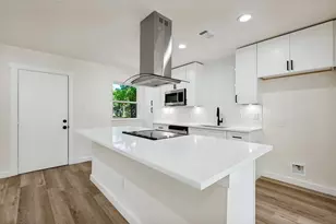 1631 Western Park Ct, Dallas, TX 75211 - Photo 9