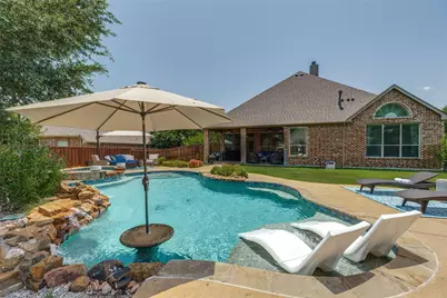 5731 Chateau Drive, Sachse, TX 75048 - Photo 3