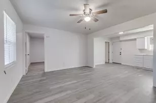 12900 Quail Dr, Balch Springs, TX 75180 - Photo 17