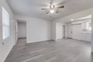 12900 Quail Dr, Balch Springs, TX 75180 - Photo 9