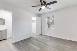 12900 Quail Dr, Balch Springs, TX 75180 - Photo 11