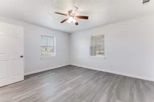 12900 Quail Dr, Balch Springs, TX 75180 - Photo 15
