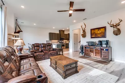 7139 Buchanan, Grand Prairie, TX 75054 - Photo 5