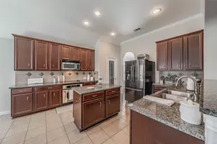 10100 Renwick Cove, Fort Worth, TX 76244 - Photo 11