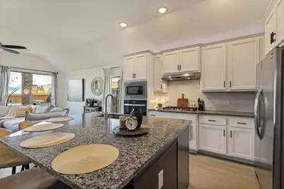 5933 Lovills Creek Street, Fort Worth, TX 76179 - Photo 9