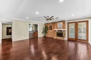 5418 Barcelona Dr, Garland, TX 75043 - Photo 5