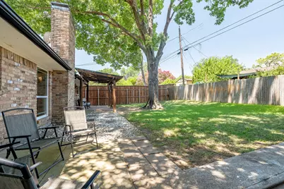 2205 Indian Creek Drive, Irving, TX 75060 - Photo 27