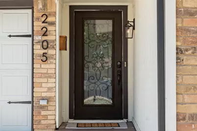 2205 Indian Creek Drive, Irving, TX 75060 - Photo 3