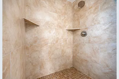 2205 Indian Creek Drive, Irving, TX 75060 - Photo 17