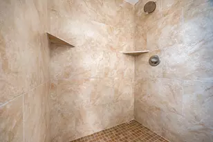 2205 Indian Creek Dr, Irving, TX 75060 - Photo 17