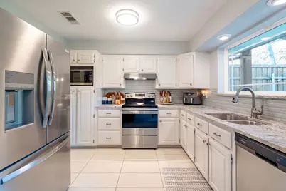 2205 Indian Creek Drive, Irving, TX 75060 - Photo 13