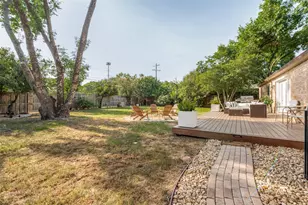 10810 Beauty Ln, Dallas, TX 75229 - Photo 23
