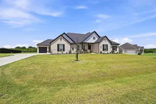 341 Wagon Trl, Waxahachie, TX 75165 - Photo 1