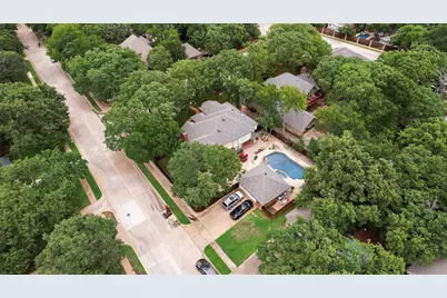 2805 Pine View Drive, Grapevine, TX 76051 - Photo 31