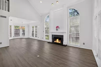 2805 Pine View Drive, Grapevine, TX 76051 - Photo 7