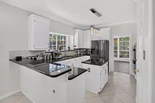 2805 Pine View Dr, Grapevine, TX 76051 - Photo 15