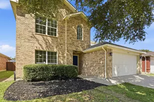 1445 Broken Spoke Ct, Fort Worth, TX 76131 - Photo 3