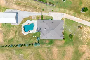 691 E Canyon Creek Ln, Weatherford, TX 76087 - Photo 37