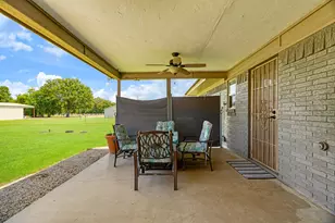 1723 Farm Road 2121, Paris, TX 75462 - Photo 15