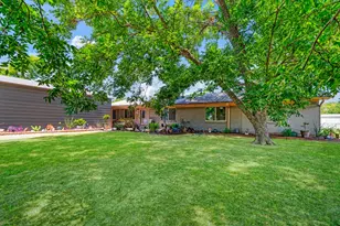 1723 Farm Road 2121, Paris, TX 75462 - Photo 1