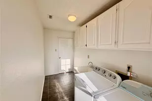 7904 Ember Oaks Dr, North Richland Hills, TX 76182 - Photo 37