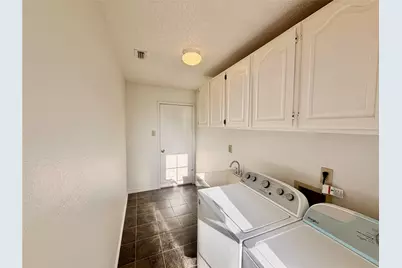 7904 Ember Oaks Drive, North Richland Hills, TX 76182 - Photo 35