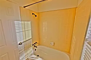 7904 Ember Oaks Dr, North Richland Hills, TX 76182 - Photo 25