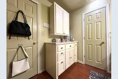 301 Briggs Street, Waxahachie, TX 75165 - Photo 15