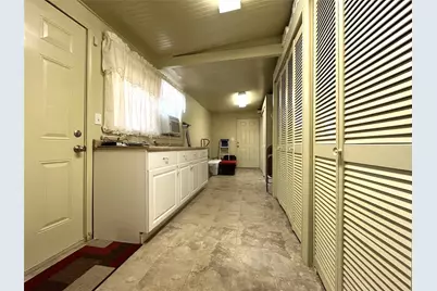 301 Briggs Street, Waxahachie, TX 75165 - Photo 23
