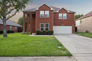 1145 Whispering Trail Cir, Lewisville, TX 75067 - Photo 3