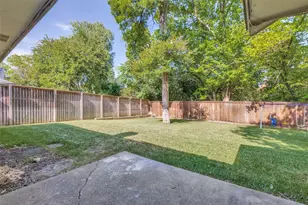 3010 Rambling Dr, Dallas, TX 75228 - Photo 19
