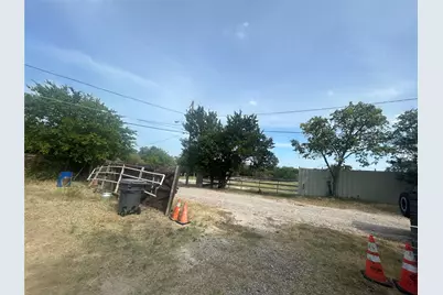 5747 Johnson Lane, Dallas, TX 75241 - Photo 3