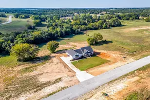 217 Kilkenny Rd, Poolville, TX 76487 - Photo 1
