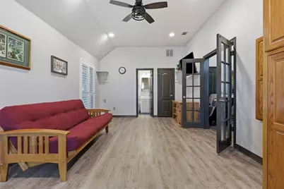 8904 Woodlawn Drive, Granbury, TX 76049 - Photo 5