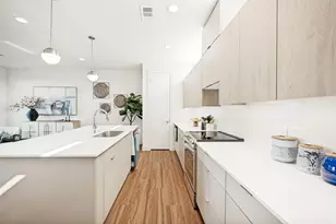 1311 Madrigal Pkwy, Dallas, TX 75206 - Photo 13