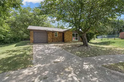 6402 Claude Court, Fort Worth, TX 76135 - Photo 3