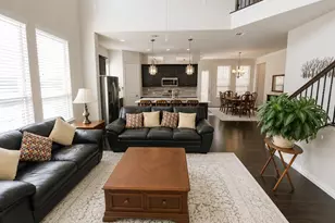 427 Renaissance Ln, Irving, TX 75060 - Photo 9