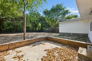 238 Oakwood Cir, Shady Shores, TX 76208 - Photo 25
