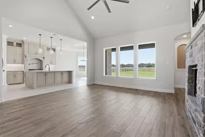 117 Eagle Court, Glen Rose, TX 76077 - Photo 5