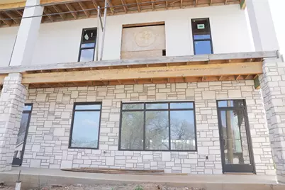 301 W Oak Street, Mansfield, TX 76063 - Photo 1