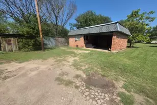 4405 Oneal St, Greenville, TX 75401 - Photo 13