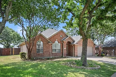 11 Mary Lou Court, Mansfield, TX 76063 - Photo 1