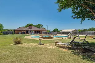 2806 Cinnamon Springs Rd, Glenn Heights, TX 75154 - Photo 21