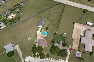 2806 Cinnamon Springs Rd, Glenn Heights, TX 75154 - Photo 25