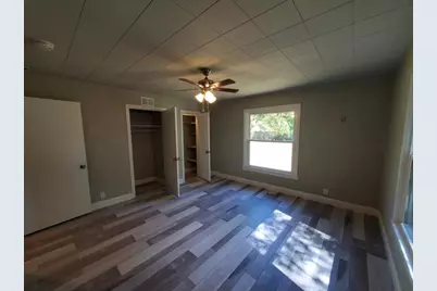 503 E 13th Street, Bonham, TX 75418 - Photo 3