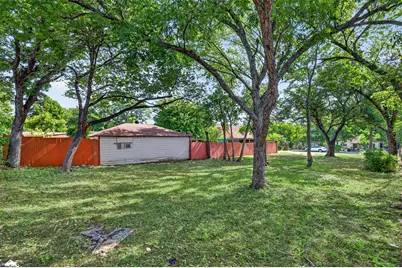 6 N Ravinia Drive, Dallas, TX 75211 - Photo 5