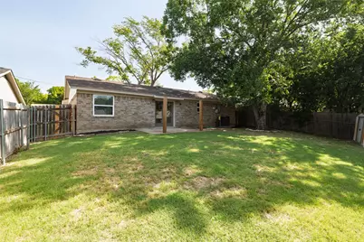 6300 Sunnybrook Drive, Watauga, TX 76148 - Photo 31
