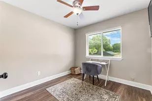 436 Ball St, Grapevine, TX 76051 - Photo 13