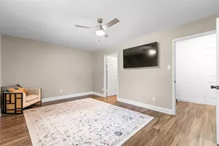 436 Ball St, Grapevine, TX 76051 - Photo 9