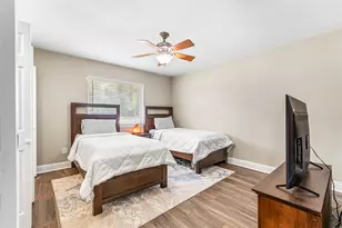 436 Ball St, Grapevine, TX 76051 - Photo 9